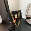 Cor sólida simples moda elegante cadeia 2024 início da primavera novo estilo ocidental fechadura na moda em crossbody pequeno quadrado bolsa feminina
