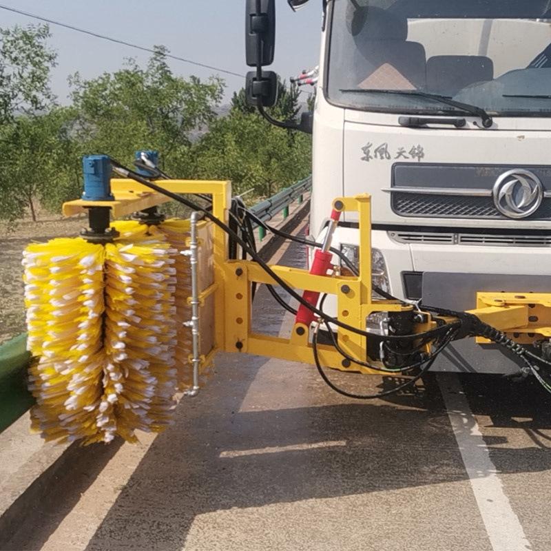 护栏清洗机 (1).jpg