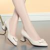 Zapatos de tacón grueso de una sola capa para mujer 2023 nuevos de cuero suave suela blanda zapatos de verano para mujer zapatos para madre de mediana edad zapatos de cuero para mujer primavera y otoño