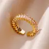 Europa y Estados Unidos anillo de circón de venta caliente ins diseño de moda femenina sensación chapado en oro de 18 quilates anillo anillo anillo joyería anillos