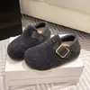 Zapatos casuales de algodón cálidos con forro de felpa, tipo slip-on de doble uso, que aumentan la altura, nuevos zapatos de invierno 2026 para mujer, zapatos slip-on Birkenstock para mujer