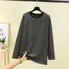 Moletom Listrado de Veludo Dupla Face com Gola Redonda e Mangas Longas para Mulheres Outono e Inverno Manga Longa Tamanho Grande Comprimento Médio Camiseta Solta com Efeito Emagrecedor Top