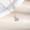 Corrente de Clavícula Exquisita em Forma de Coração e Borboleta de Luxo Leve Transfronteiriça Versátil Ultra-Fada Moda Nicho Novo Estilo Personalizado Colar de Alta Qualidade