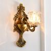 Atmosfera de sala de estar bronze dourado estilo europeu 3 cabeças cristal luminária de parede cafeteria estúdio fotográfico Luminária decorativa hall de hotel parede