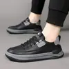 Zapatos Casuales de Verano para Hombre Zapatos Versátiles Zapatillas de Suela Gruesa Zapatos Casuales de Cuero Genuino para Hombre Venta al Por Mayor de Fábrica