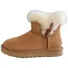 Botas de Neve 2025 Novas Botas Curtas Femininas de Inverno em Pele de Cabra com Pelo Fivela de Chifre Integrada Sapatos de Algodão Sola Grossa Antiderrapante Quente