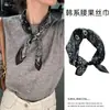 Pañuelo Cuadrado Pequeño Azul Marino con Estampado Paisley de Nuevo Estilo 2026 para Mujer, Pañuelo Delgado de Primavera/Verano, Accesorio de Cuello de Alta Gama