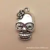 Set Mixto de 80 Accesorios de Halloween: Colgantes de Calabaza, Calavera, Murciélago, Bruja, Accesorios para Adornos DIY, Materiales para Pendientes