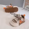 Outono 2026 Novos Sapatos Infantis Solado Macio Sapatos de Bebê Superfície de Couro Sapatos Esportivos Sapatos para Caminhada Infantil Sapatos Individuais para Meninos