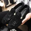 Mocasines sin cordones para hombre, zapatos casuales versátiles y transpirables, zapatos de conducción, cómodos y ligeros, zapatos de tela populares para hombre