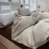 Conjunto de Lençol de Cama de Fio Bouclé Classe A Quatro Peças Outono Simples Listrado Capa de Edredom Conjunto de Cama de Dormitório Três Peças 4