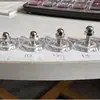 Tornillos Adhesivos sin Taladro para Marcos de Fotos, Ganchos Pegajosos para Colgar Cuadros, Clavos para Estantes de Almacenamiento, Clavos para Paredes de Azulejos, Almacenamiento Adhesivo sin Clavos, Transparente
