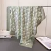 Bufanda Cuadrada Grande Esencial de Otoño Imitación Seda Estampado Floral Retro Chal Versátil Profesional Bufanda Diagonal de Seda Pañuelo para la Cabeza para Mujer