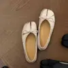 Novedad Moda Casual Primavera/Verano 2026 Zapatos de Mujer Estilo Suave Lunares Mocasines de Punta Dividida Mocasines de Boca Baja para Mujer Comercio Transfronterizo