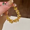 Pulsera Popular de Mariposa en Oro Cepillado de Xiaohongshu, Pulsera Versátil con Elemento de Mariposa, Nueva Pulsera de Moda China