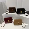 Bolso Sobaco Retro Nicho para Mujer 2025 Nueva Moda Tendencia Estilo Coreano Bolso Cuadrado Pequeño Simple Elegante de Un Hombro Cruzado