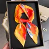 Pañuelo de Seda Sintética con Estampado Abstracto de Tacto de Alta Gama, Pañuelo para el Cuello Protector Solar, Pañuelo Cuadrado Pequeño, Pañuelo para la Cabeza, Pañuelo para Mujer