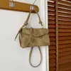 Outono de 2026 Nova Bolsa Transversal Estilosa Texturizada Quadrada Pequena Retrô Bolsa de Ombro Simples Versátil Feminina Tendência Atacado Bolsas Femininas