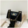 Bolso de cadena de lujo de alta gama, ligero, para mujer, diseño nuevo, estilo de nicho, adecuado para ir al trabajo, se puede llevar debajo del brazo o usar como bolso de hombro o bolso cruzado