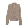 Top de Punto Wanwei Estilo Francés con Cuello en V para Mujer 2026 Otoño Nuevo Cuello Halter Cuello Escalonado Cruzado Tejido Manga Larga P6043