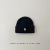 Gorro de Punto Bordado Little N para Hombre y Mujer, Sencillo, Moderno y Versátil Gorro Protector para los Oídos para Niños, Cálido y a Prueba de Frío para Otoño e Invierno