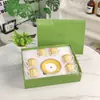Transfronteiriço Nórdico Simples Estilo Levemente Luxuoso Porcelana Óssea com Borda Dourada Conjunto de 12 Peças de Xícaras e Pires para Espresso Caixa de Presente Combinada Atacado