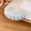 Pulseira Aberta Redonda com Rebite de Metal e Resina, Cruzada Europeia e Americana, Pulseira de Pulso Elegante e Simples, Joia de Nicho de Alta Qualidade para Mulheres