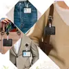 Amazon Portatarjeta retráctil con estampado de leopardo y clip giratorio, impresión UV, para tarjeta horizontal, identificación de trabajo, tarjeta de campus, cubierta protectora, en stock