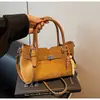 Bolsa de camurça de nicho de alta qualidade para mulheres, nova bolsa transversal versátil da moda retrô tendência 2026, bolsa de mão, bolsa tote