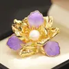 Nova Broche de Veludo Peônia Estilo Chinês Elegante Roxo e Azul Patrimônio Cultural Imaterial Acessórios de Alfinete Flor Pérola Elegante e Atmosférico para Mulheres