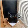 Bolso de Mano Versátil Estilo Coreano Transfronterizo Bolso Cubo para Mujer 2025 Primavera Nuevo de Moda Retro Sensación de Alta Gama Bolso de Hombro Único Cruzado