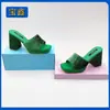 Moda transfronteriza verano nuevo estilo chica caliente sandalias de plataforma de alta gama impermeables plataforma tacón ultraligero zapatillas de exterior Europa y Estados Unidos