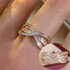 Anillo de Infinito con Circonita de Lujo Ligero Europeo y Americano Transfronterizo, Diseño de Nicho Más Vendido, Anillo Entrecruzado Eterno y Romántico