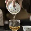 Cerámica Blanca de Porcelana Arcillosa de Jade de las Dinastías Tang y Song, Taza Gaiwan de Cerámica Pintada a Mano con Puntos, Juego de Té Kung Fu para Uso Doméstico, Taza de Té Moderna Minimalista de Pared Delgada