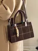 Bolso Pequeño Súper Popular para Mujer, Versátil Otoño e Invierno 2025 Nuevo Bolso de Hombro Cruzado Retro, Bolso de Mano Casual de Venta Caliente