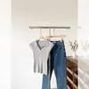 Camiseta roja estilo coreano con cuello polo de manga corta para mujer, suéter fino de verano ajustado de cintura alta con cuello en V corto para mujeres petite