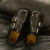 Sapatos de couro estilo brogue com bico redondo, mocassins femininos de fivela dupla, estilo britânico retrô, de salto baixo, adequados para o trabalho, mocassins