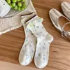 Calcetines para Mujer Estilo Coreano 2026 Nuevos Calcetines de Media Pantorrilla con Adorno de Encaje y Moño con Botón Ins Raya Calcetines Holgados