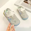Sapatos de menina, sapatos de treino alemães, novos sapatos de malha respirável para crianças de 2026, tênis esportivos de malha única, sapatos casuais para meninas