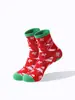 26 Calcetines Navideños Transfronterizos Nuevos de Papá Noel Sorpresa Festiva en Stock, Calcetines Divertidos de Media Caña de Moda al por Mayor de Fabricantes