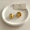 Pendientes Redondos Geométricos Huecos Cepillados de Diseño de Alta Gama Exquisitos Versátiles Personalizados para Mujer Adornos de Oreja Simples Elegantes para el Día a Día