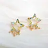 Novo Conjunto de Colares Versátil Luxo Leve Design de Nicho Sentido Estrela Colorida Pingente Corrente da Clavícula Brincos Joias para Mulheres