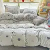 Juego de ropa de cama de cuatro piezas de terciopelo de leche, cálido para invierno, de alto gramaje, adecuado para dormitorios universitarios y habitaciones, con diseño Fair Isle, incluye sábana bajera y funda de edredón.