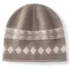 Nueva colección de otoño e invierno: Gorro de punto de cachemira a rayas de bloques de color, unisex, cálido, a prueba de viento y que cubre las orejas
