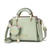 Bolso de Mujer Taizhou 2024 Nuevo Bolso de Verano para Mujer Gran Capacidad Moderno Simple Atmósfera Elegante Bolso Cruzado Portátil de Hombro