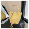 Bolsa Balde Portátil Transfronteiriça 2025 Novo Design de Nicho Bolsa de Ombro Versátil Bolsa Transversal Cesto de Legumes Bolsa Feminina