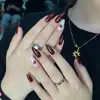 Arte de Uñas Uñas Portátiles Exportación Popular Retro Noche Oscura Rojo Vino Huella de Labios Tipo Almendra Mediana Arte de Uñas Portátil