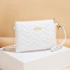 Comércio exterior atacado bolsa pequena feminina bordada bolsa quadrada pequena bolsa2024 novo design de nicho bolsa mensageiro ins clutch
