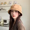 Chapéu bucket simples e estiloso, versão coreana, chapéu de tecido casual e versátil para mulheres, adequado para outono e inverno, faz o rosto parecer menor, chapéu de viagem moderno