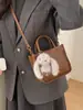 Bolso Versátil de Diseño de Nicho Elegante para Mujer Modelo Nuevo 2026 Alta Estética Ligero Simple para Viajar al Trabajo Bolso de Hombro Cruzado